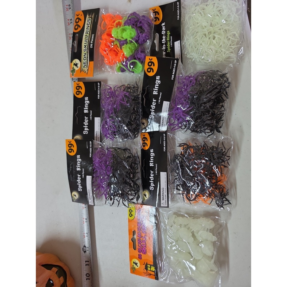 Plastic Spider Skull Rings 7 Packages Glow In The Dark 232 Rings Halloween Kids